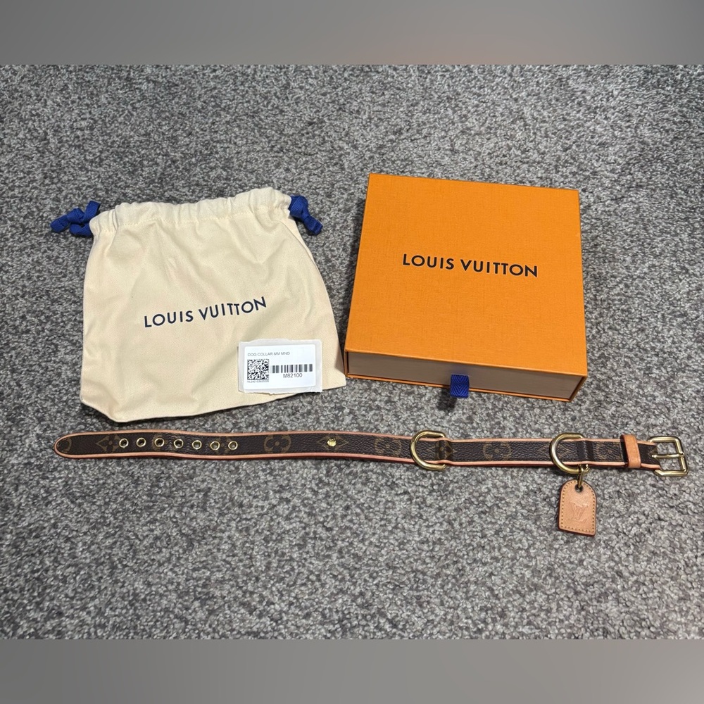 Louis Vuitton dog collar MM
